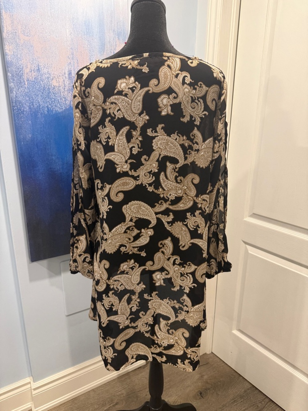 Buy 5 for 10$ ❗️Black Paisley-Print V-Neck Long Sleeve Tunic - Picture 4 of 5